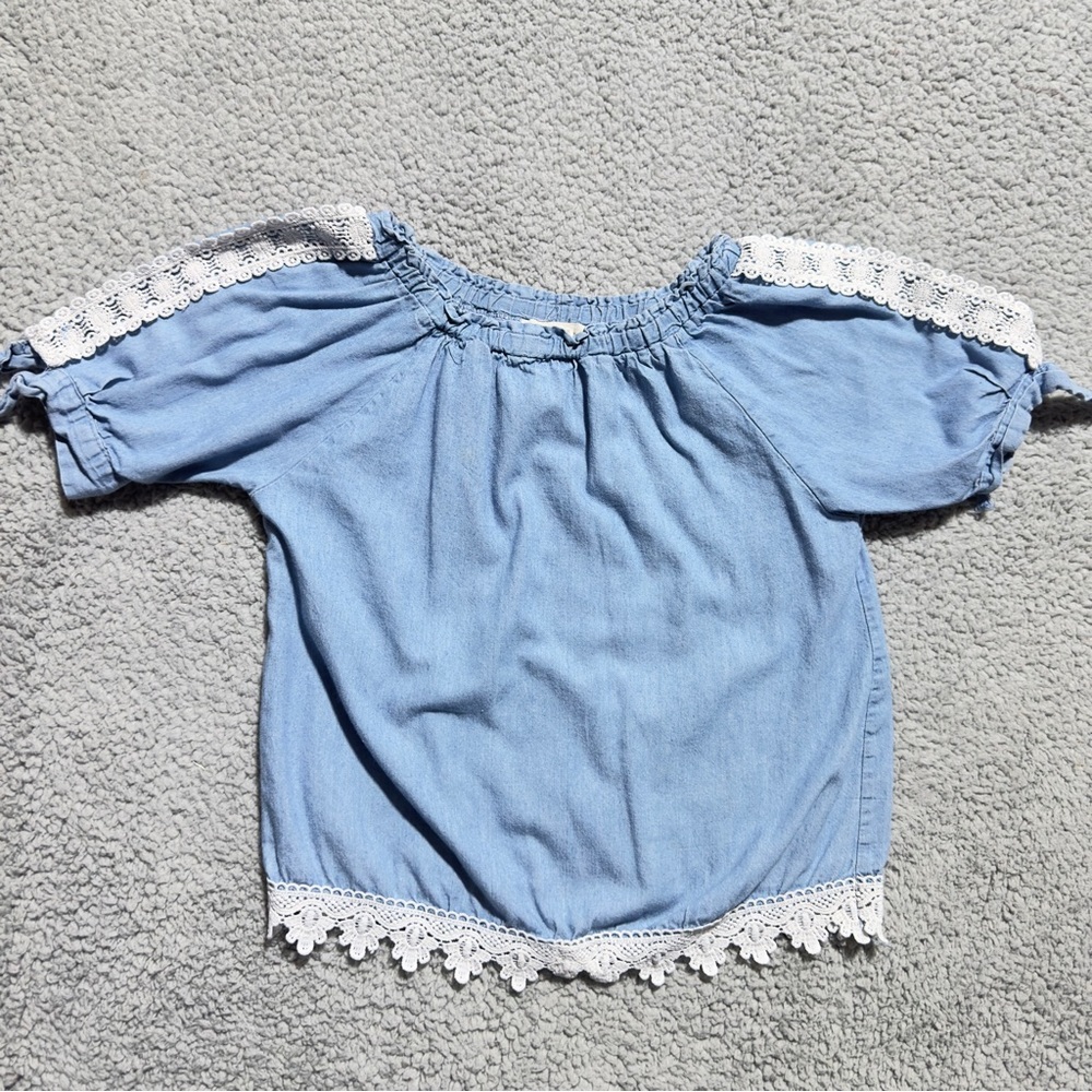 👉 Emma & Ella Blue Denim Look Cotton Lace Trim Off Shoulder Top Girls Size 7/8 S